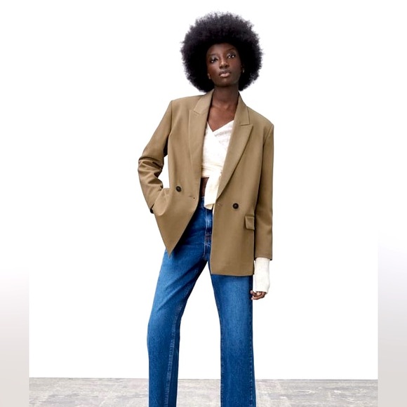 OVERSIZED DOUBLE BREASTED JACKET - Picture 1 of 7